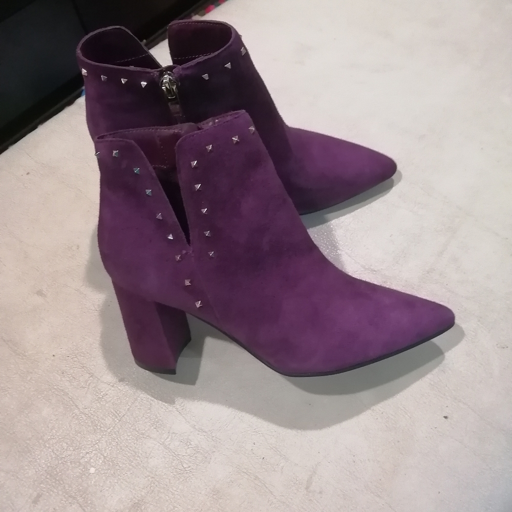 😍Marc Fisher woman Boot Size 6😍Brand New